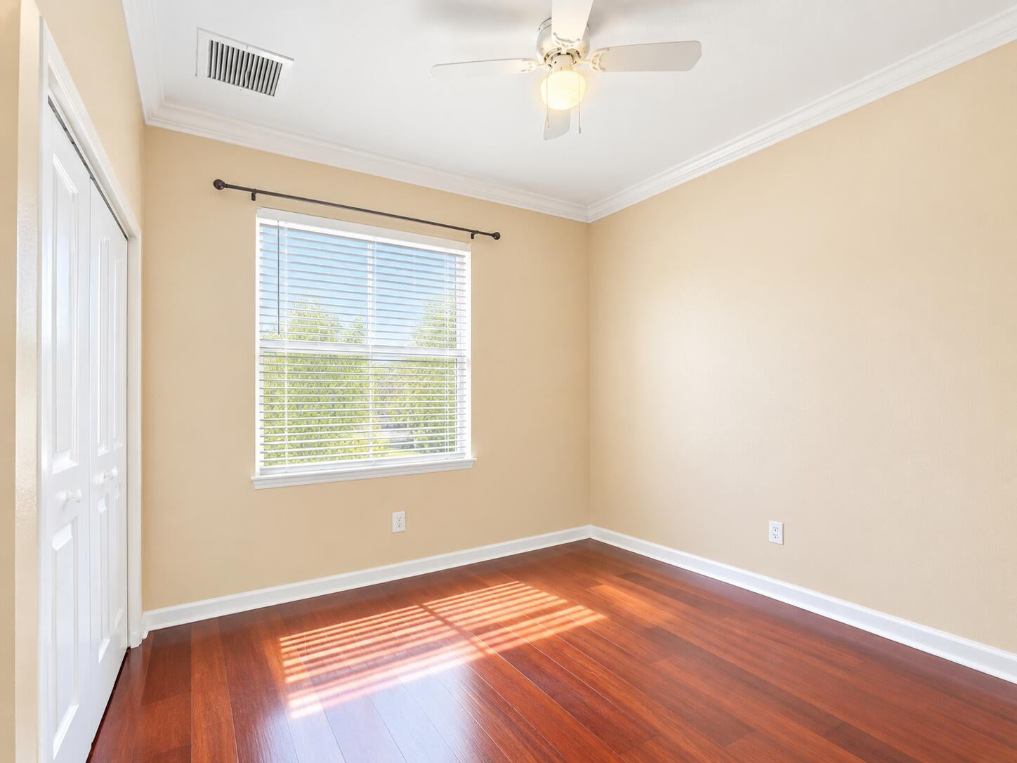 Residence photo 8