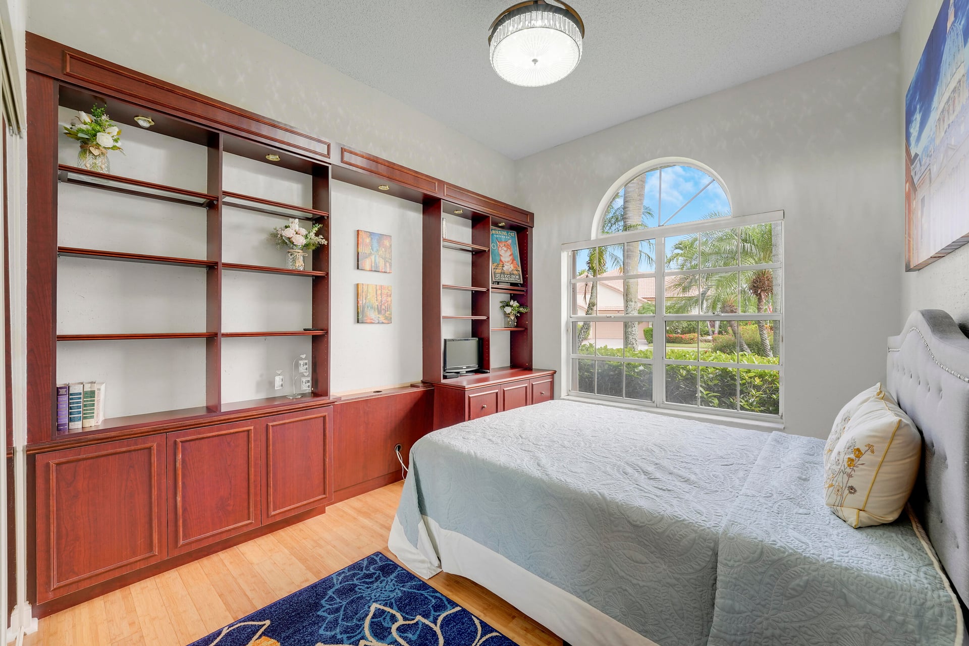 Residence photo 30