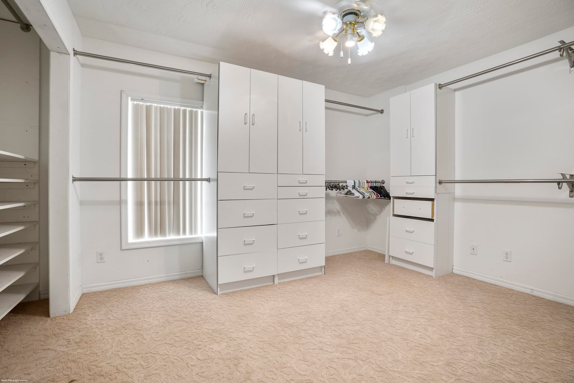 Residence photo 47
