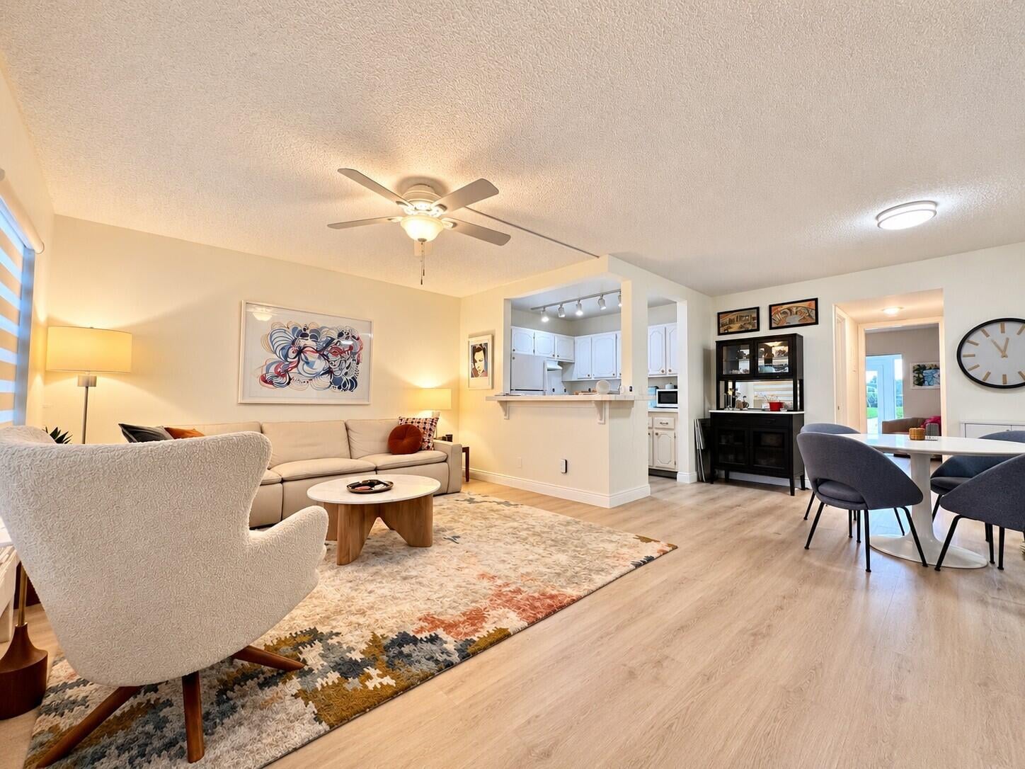 Residence photo 2