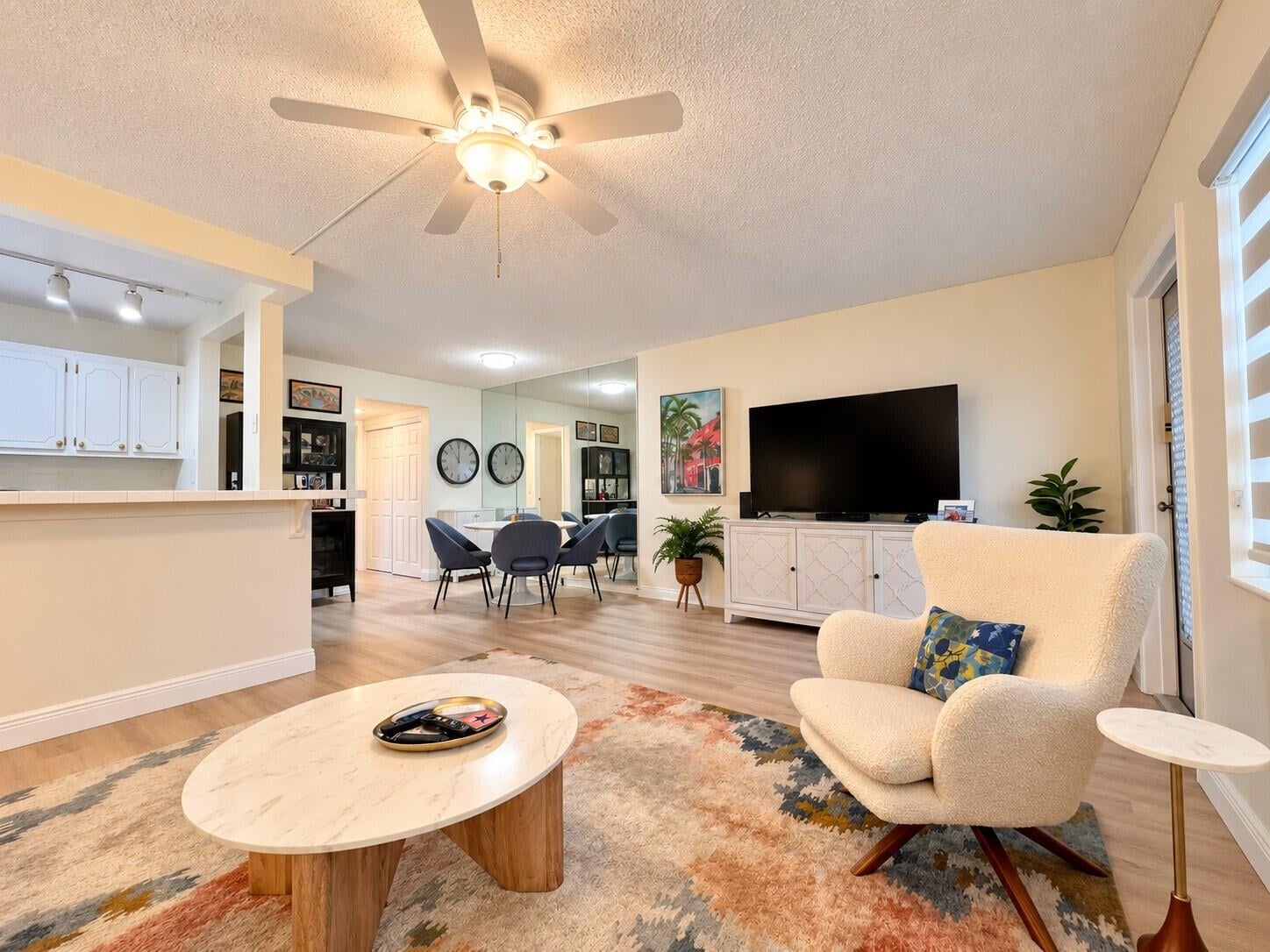 Residence photo 3