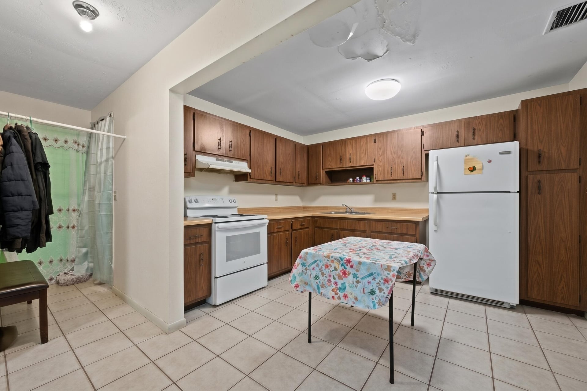 Residence photo 2