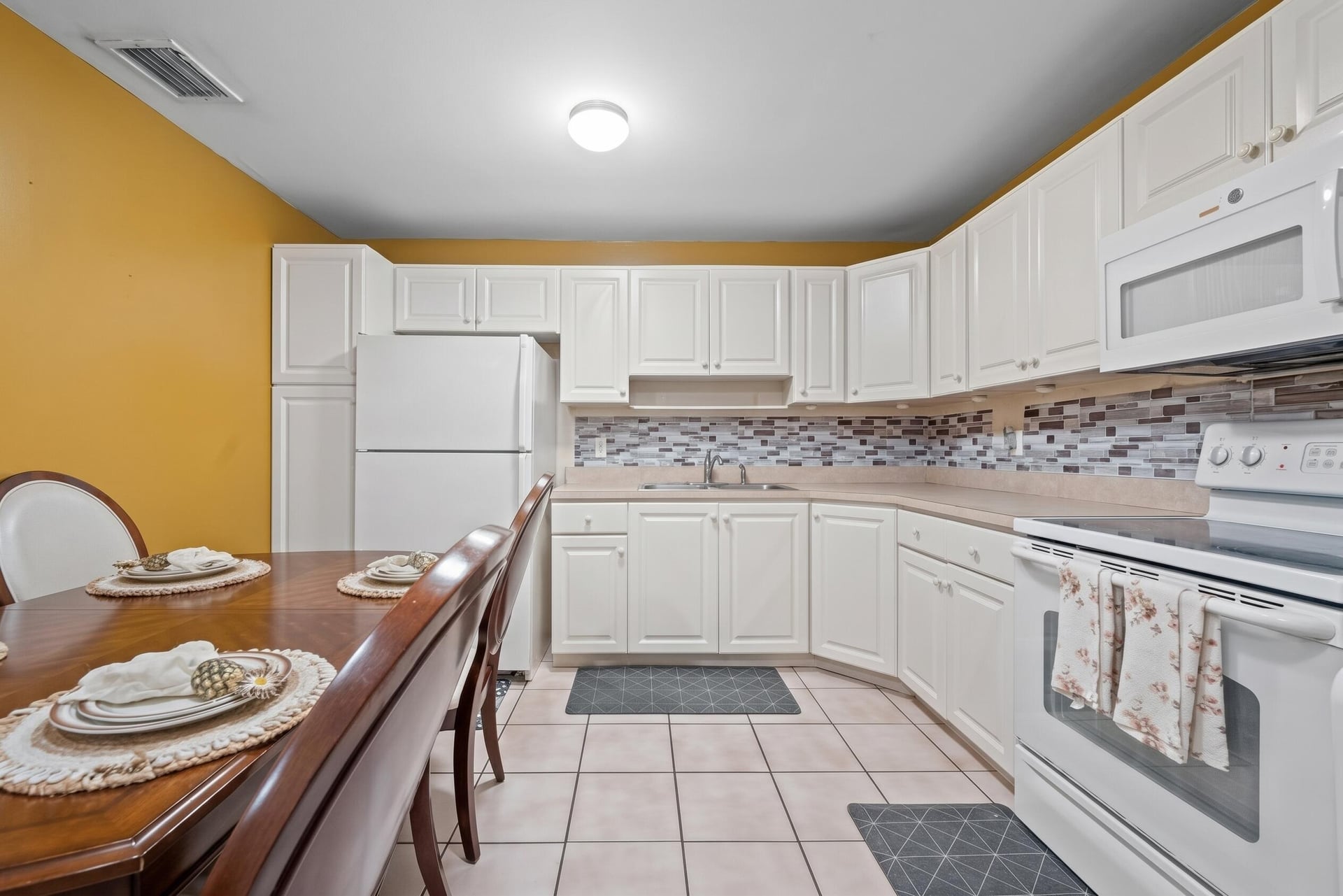 Residence photo 18