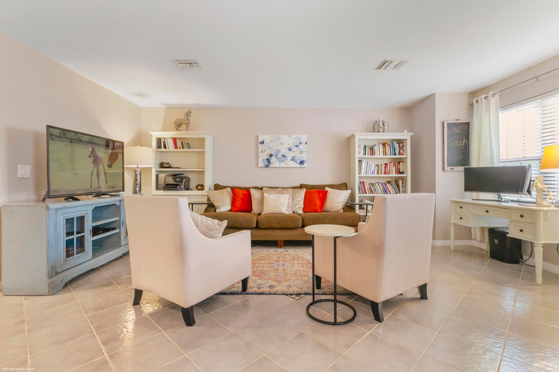 Residence photo 5