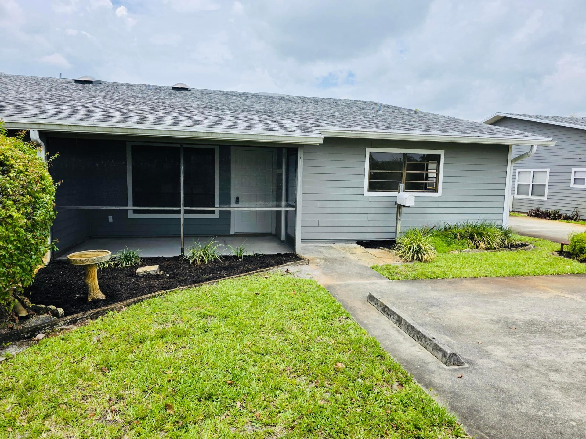 Residence photo 3