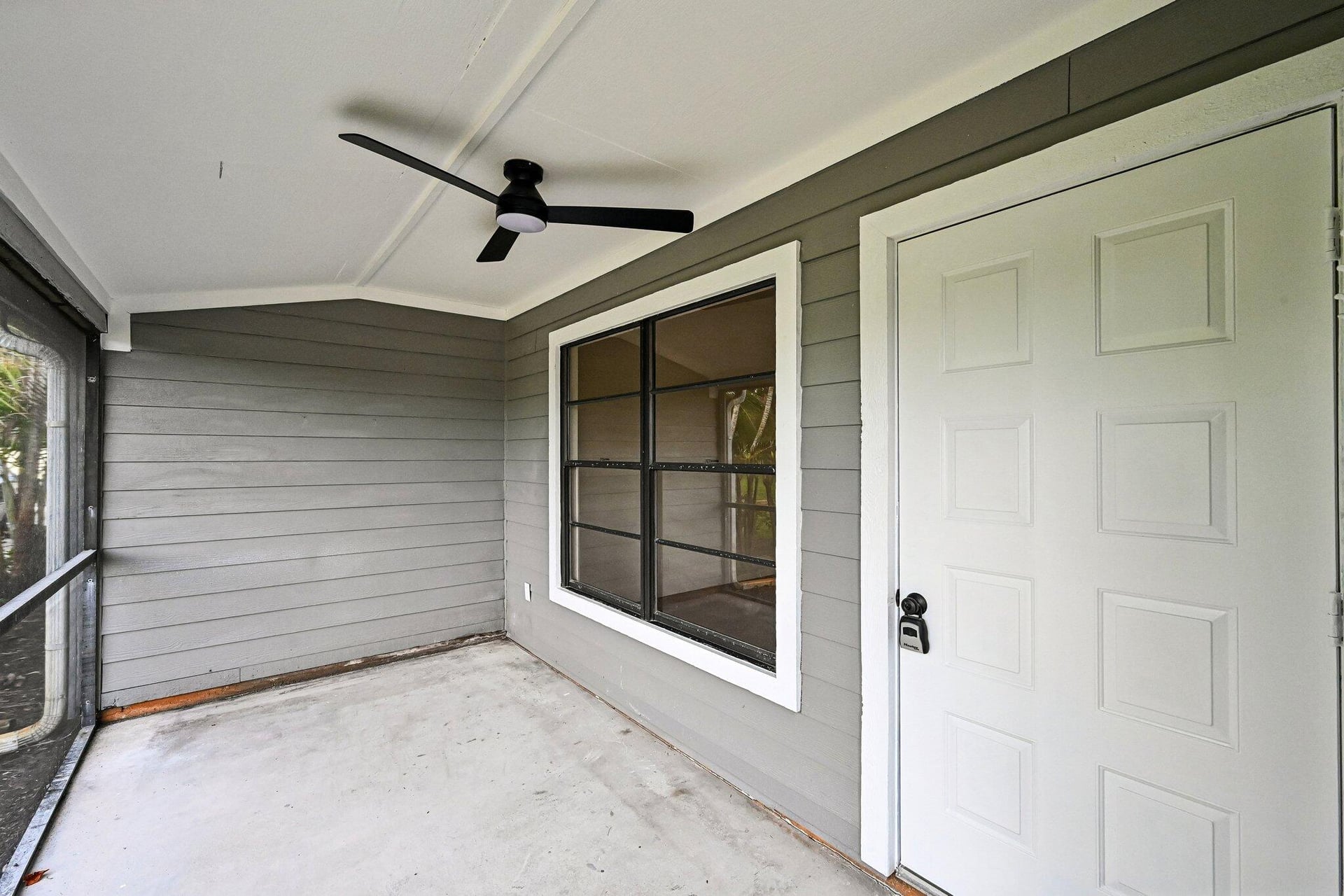 Residence photo 16