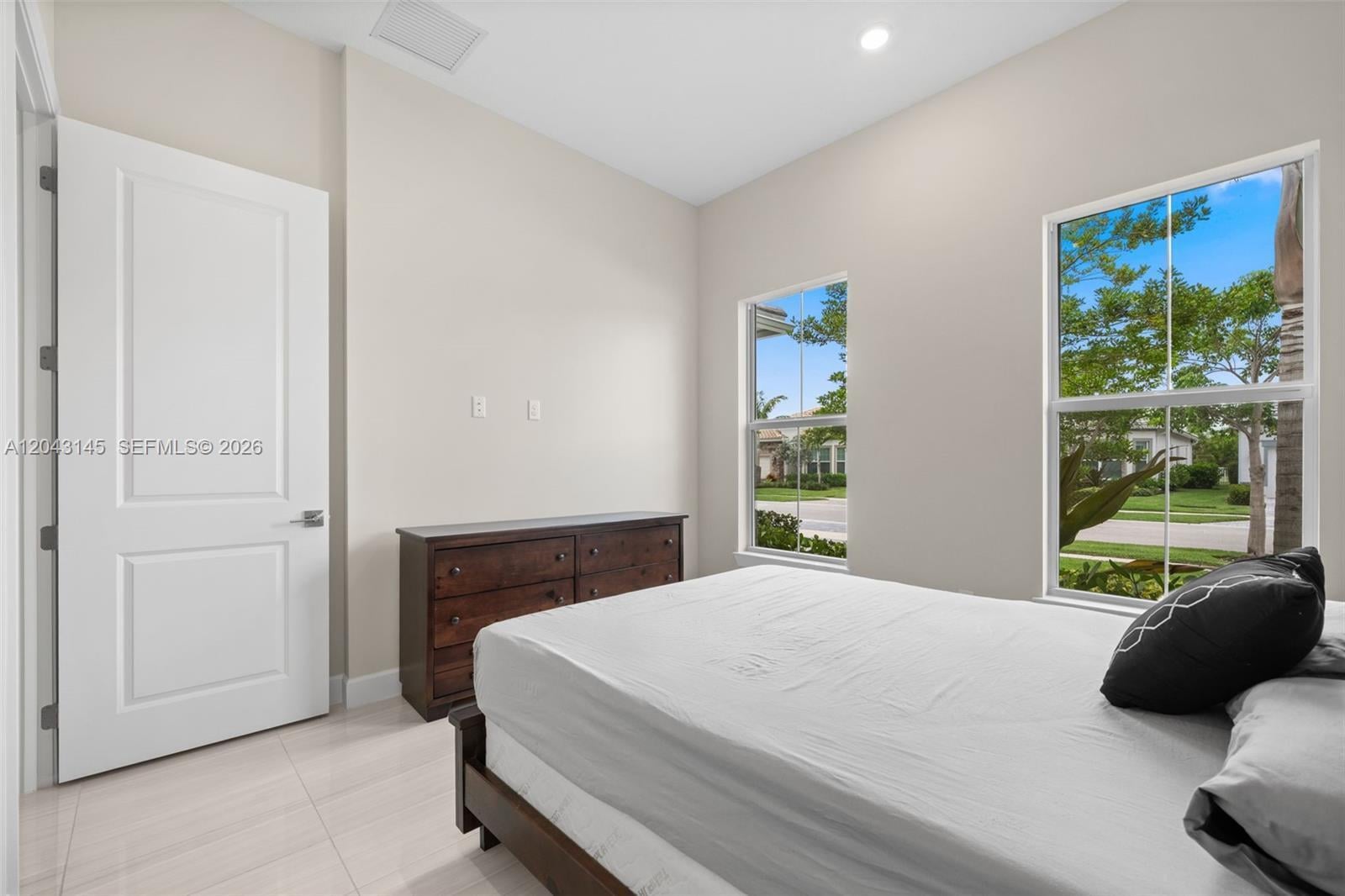 Residence photo 23