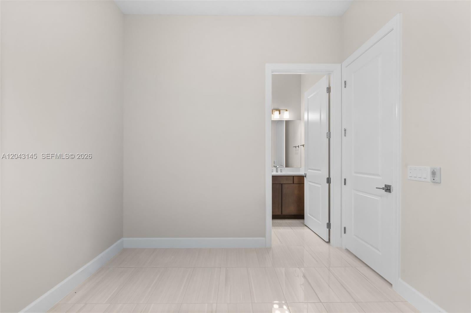 Residence photo 31