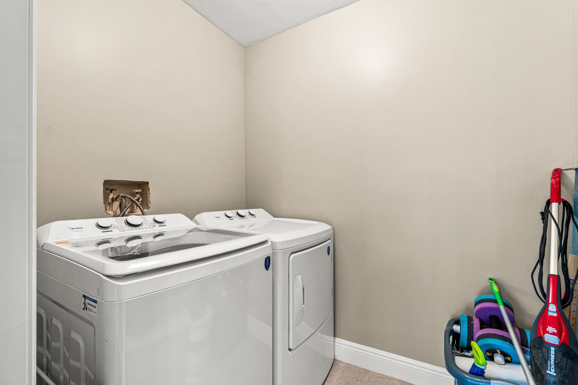 Unit F 203 photo 23