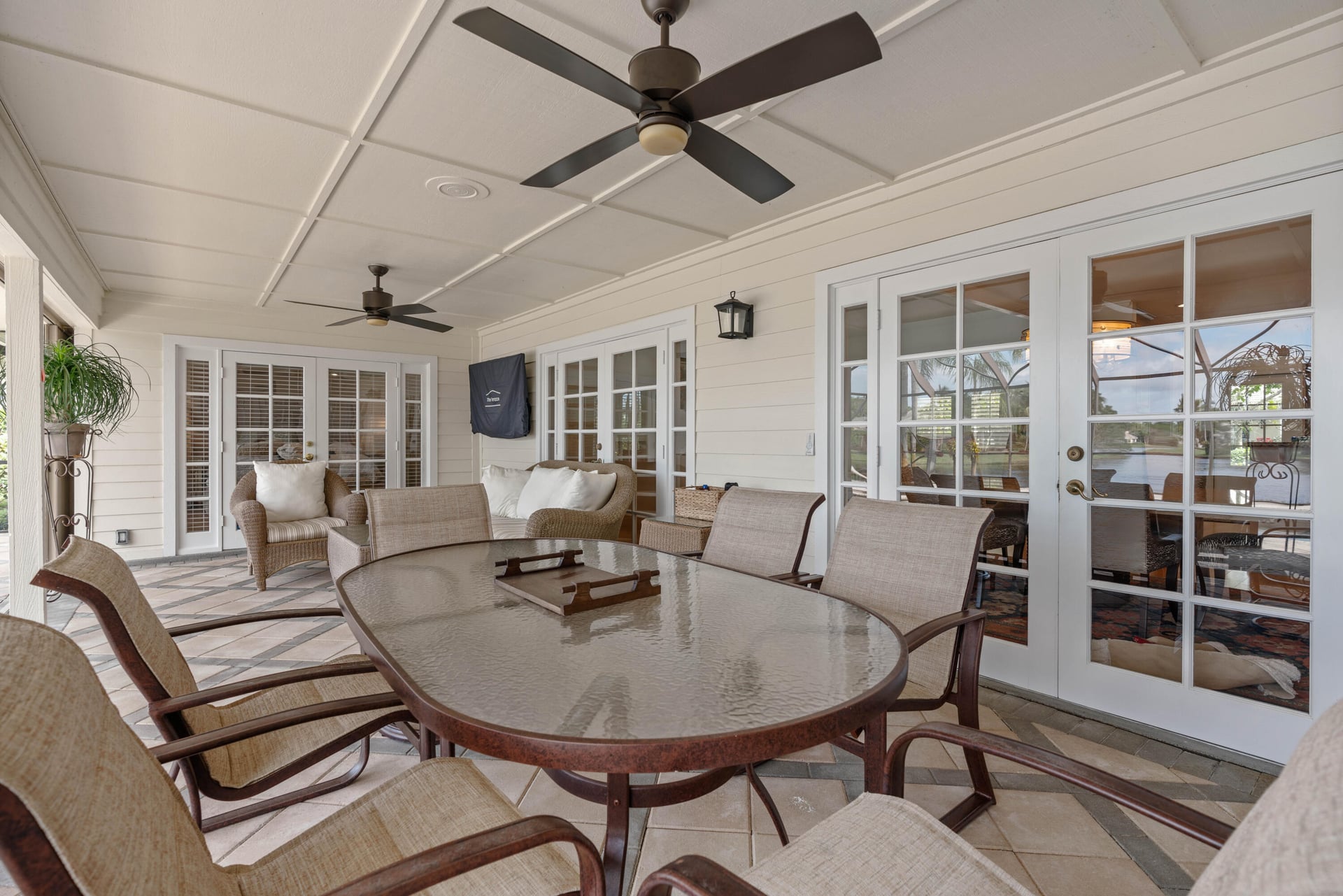 Heritage Oaks Residence photo 81
