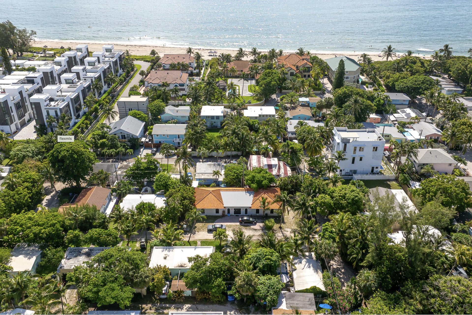Residence photo 5