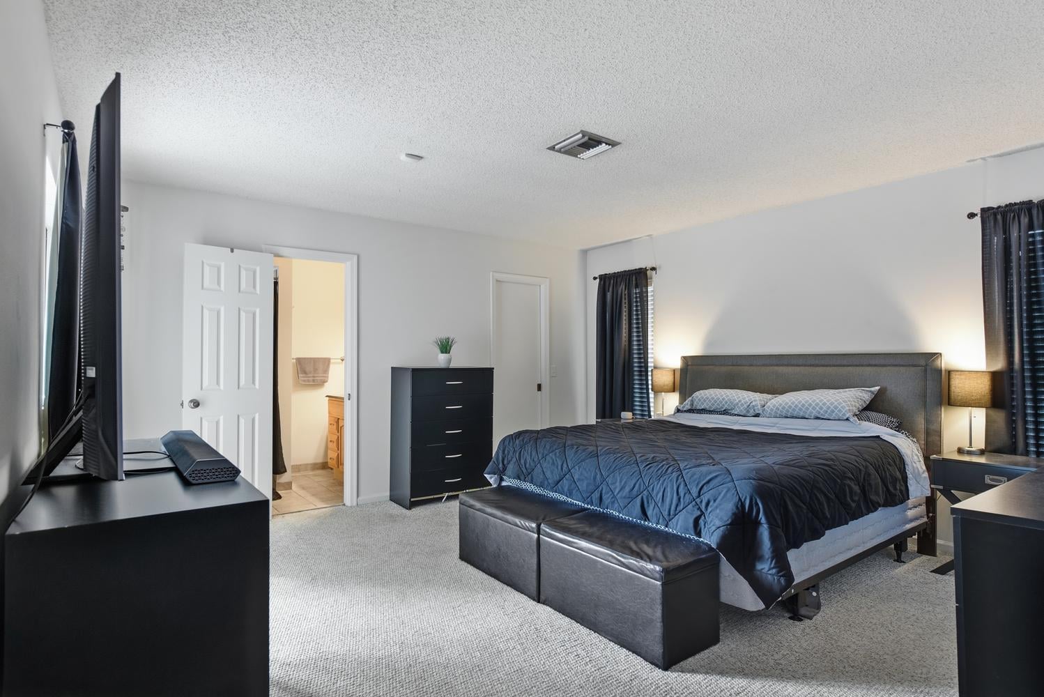 Residence photo 15