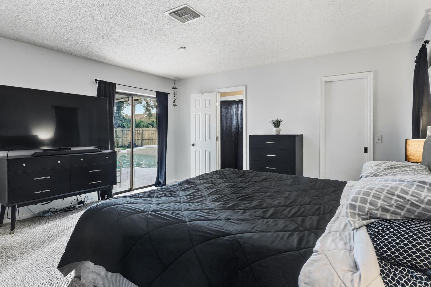 Residence photo 17