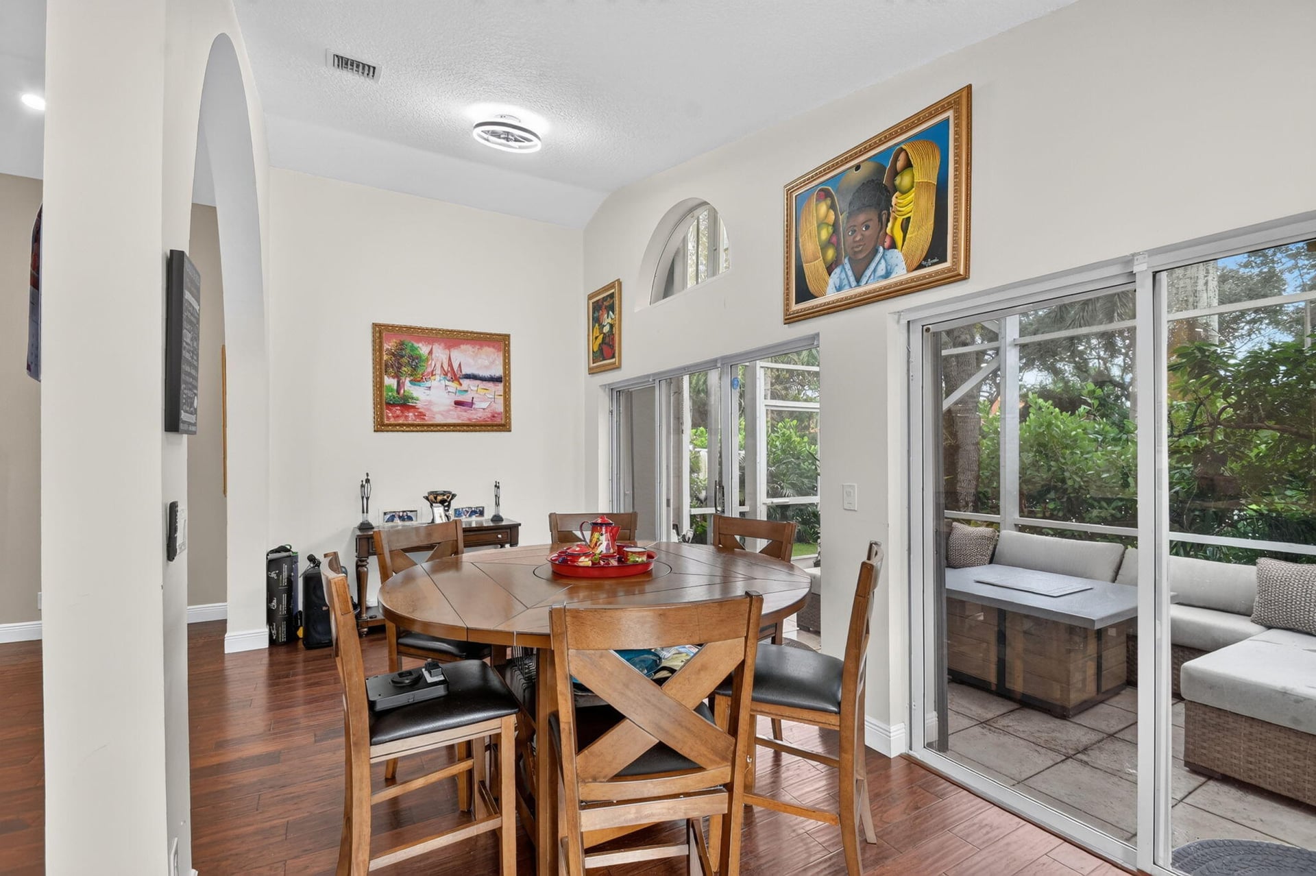 Residence photo 24