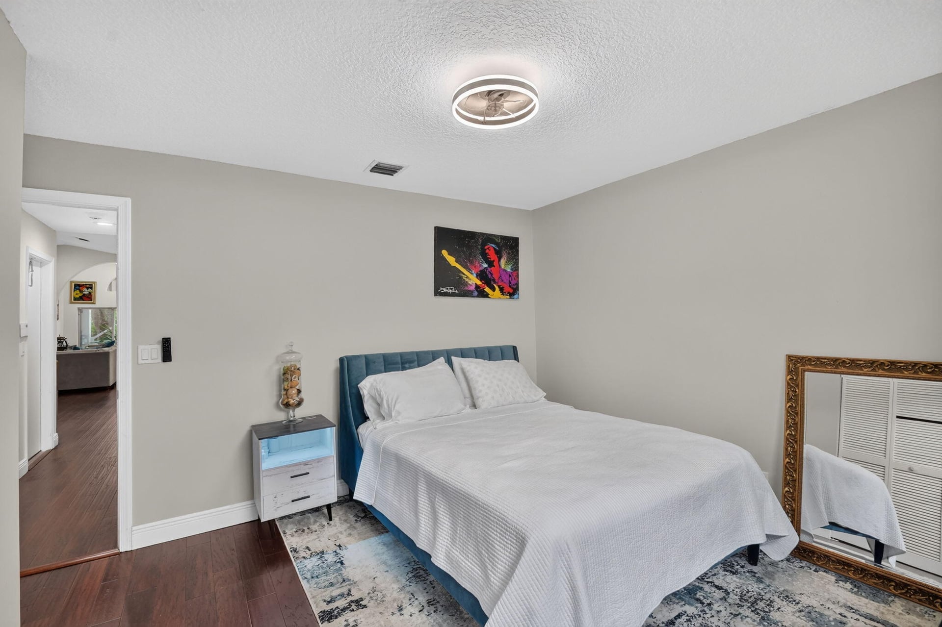 Residence photo 42