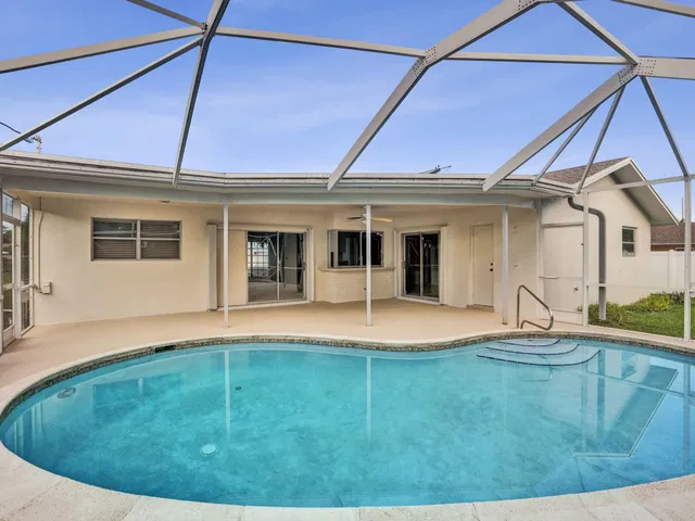 Residence photo 13