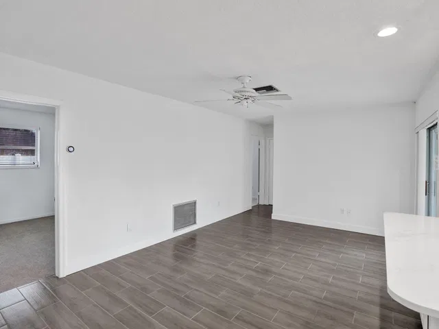 Residence photo 34