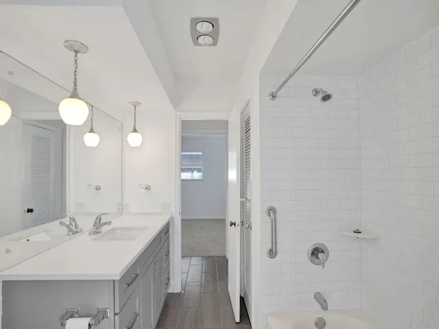 Residence photo 46
