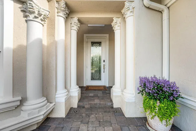Residence photo 4