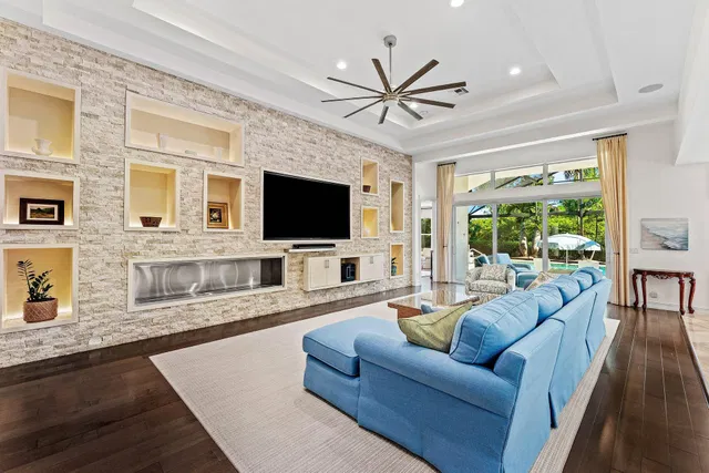 Residence photo 6