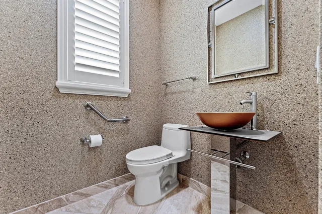 Residence photo 19