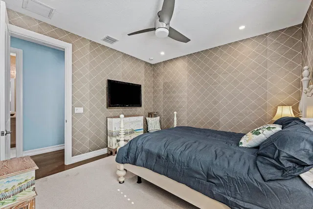 Residence photo 31