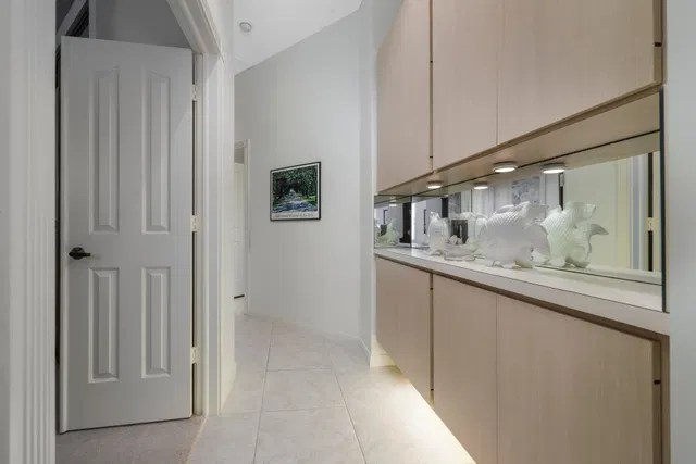 Residence photo 19