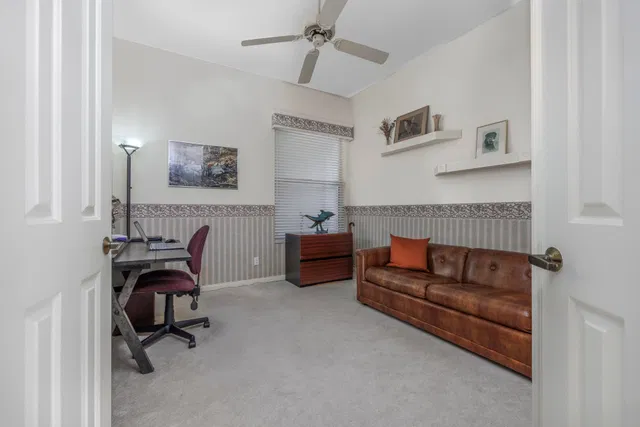Residence photo 20