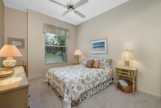 Residence photo 22