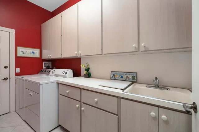 Residence photo 23
