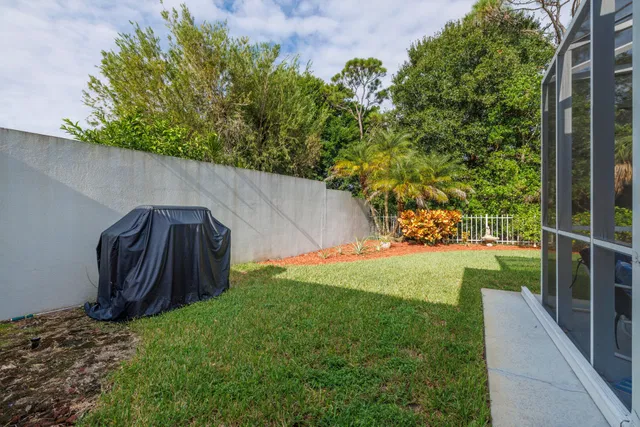 Residence photo 38