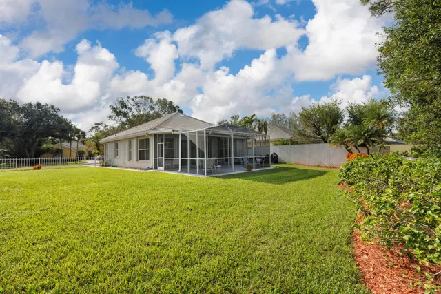Residence photo 41