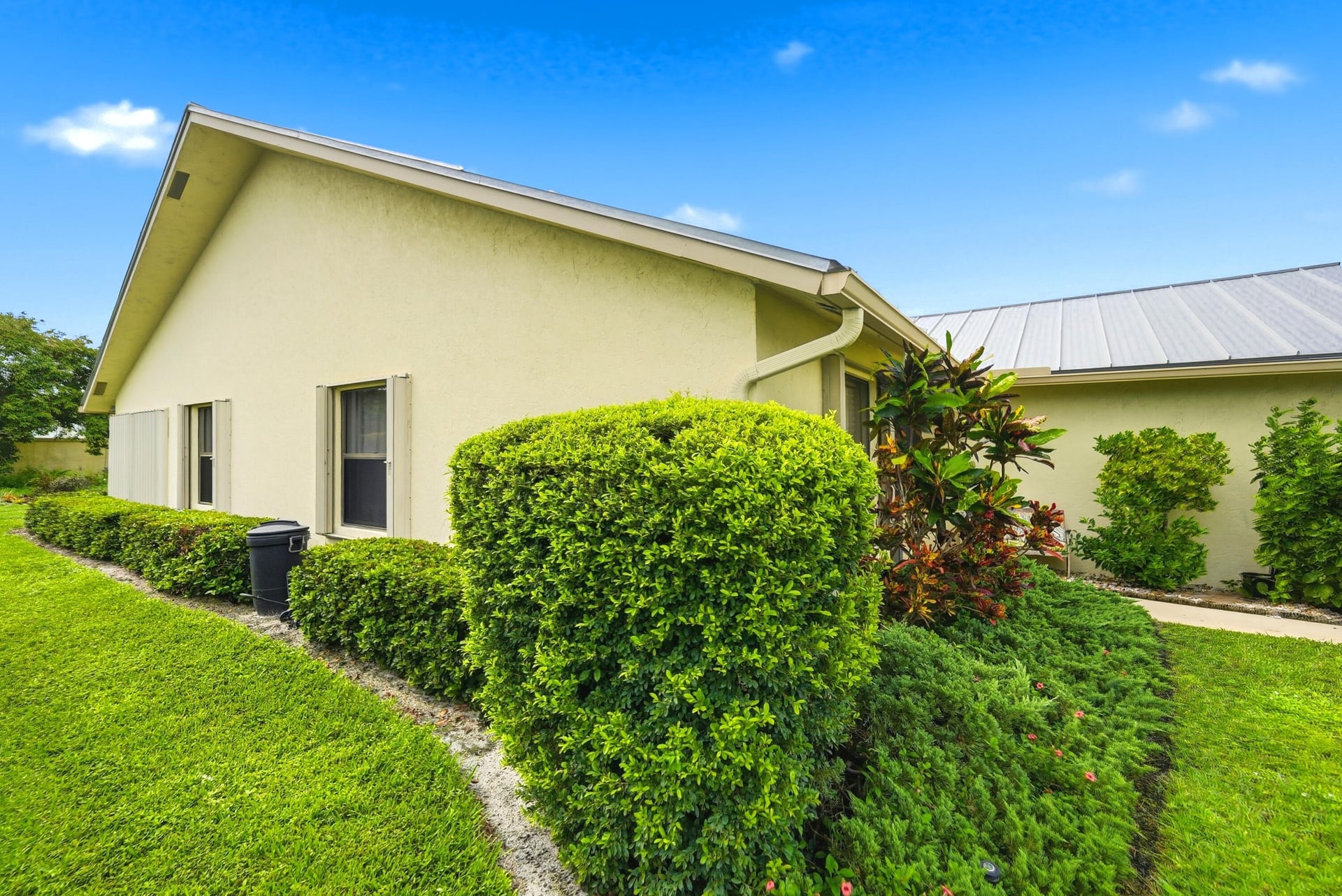  Residence photo 4