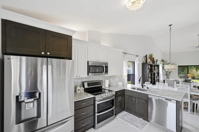 Residence photo 33