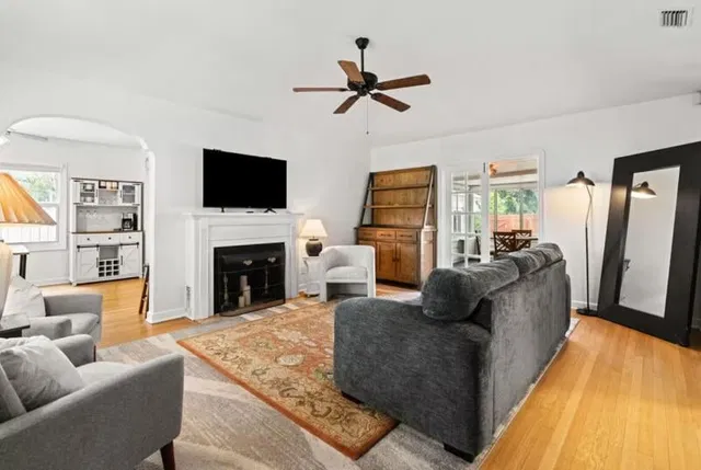 Residence photo 9