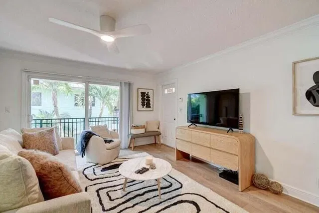 Residence photo 14