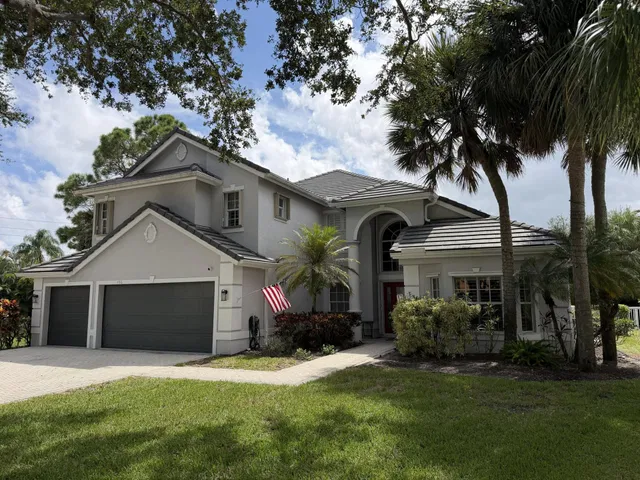 Residence photo 2