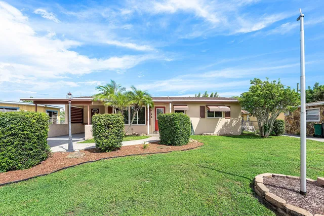 Residence photo 3