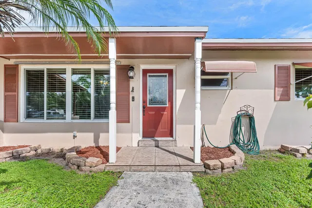 Residence photo 5