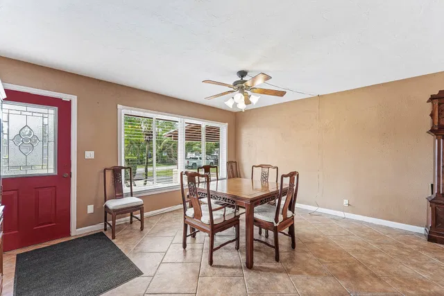 Residence photo 6