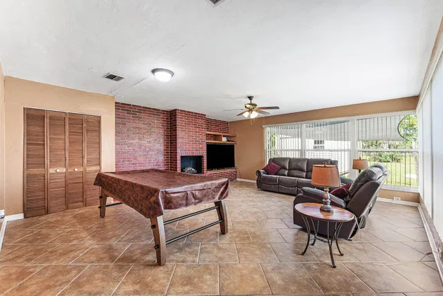 Residence photo 10