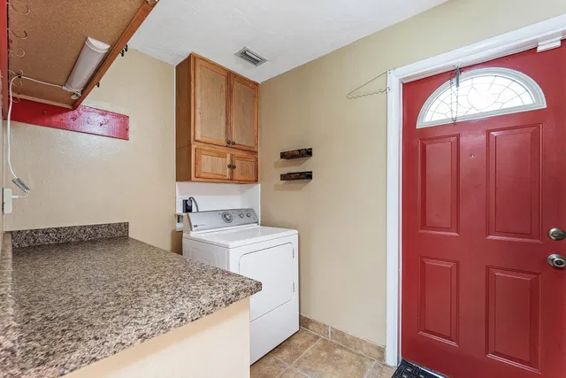 Residence photo 18