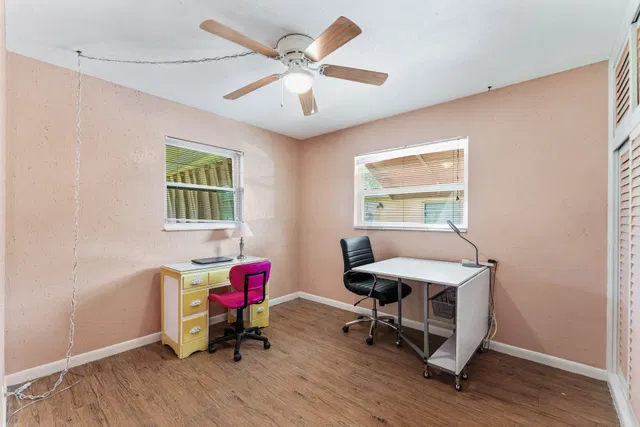 Residence photo 23