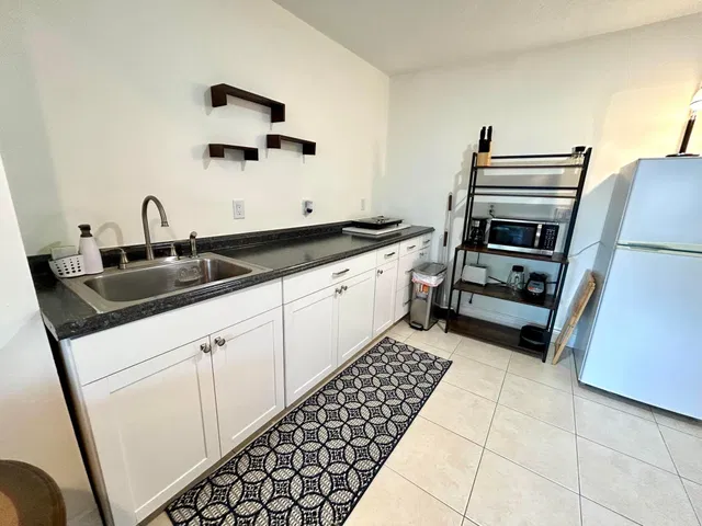 Residence photo 5
