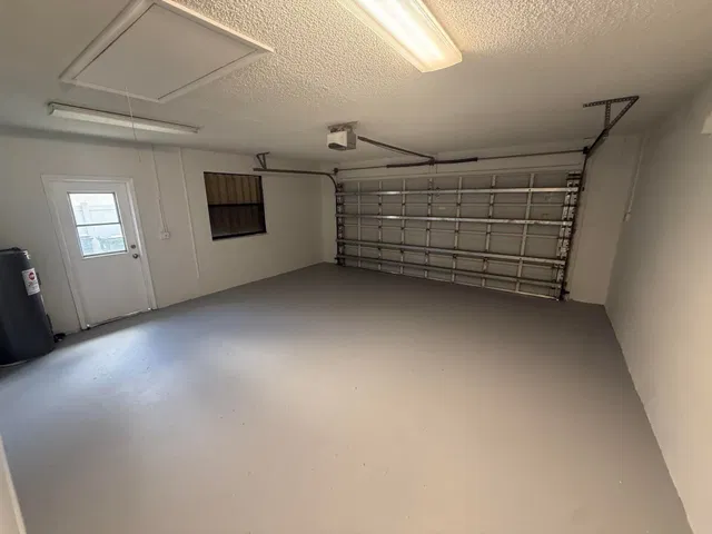 Residence photo 16