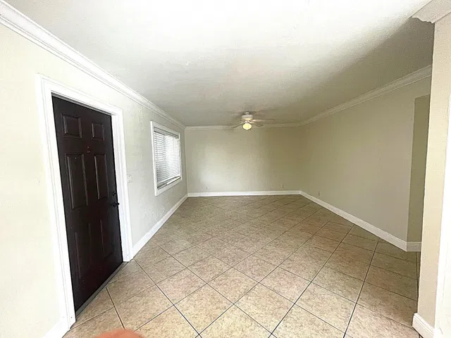 Village of North Palm Beach Unit 104 photo 4