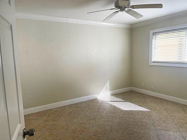 Village of North Palm Beach Unit 104 photo 8