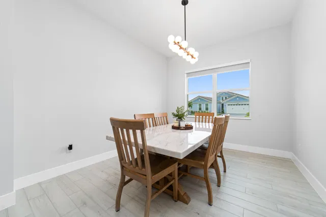 Residence photo 18