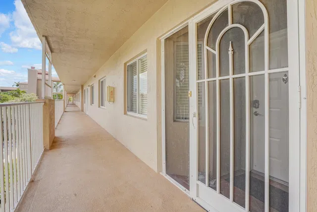 Unit 308 photo 2