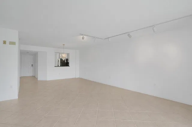 Unit 308 photo 15
